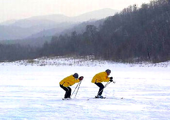 哈尔滨回龙山滑雪场